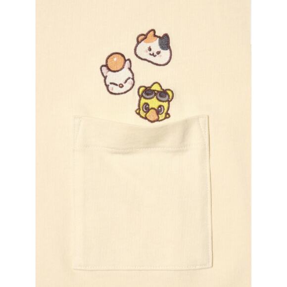 Uniqlo Final Fantasy 14 FFXIV Chocobo Moogle Fat Cat Pocket T-shirt in Natural - Picture 2 of 12
